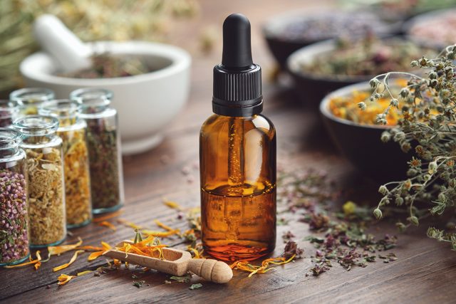 Les secrets des  eaux florales et autres hydrolats