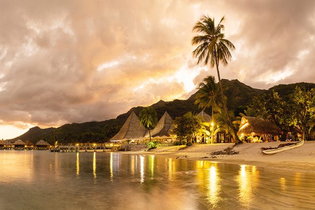 La magie des fêtes avec Sofitel Kia Ora Moorea Beach Resort