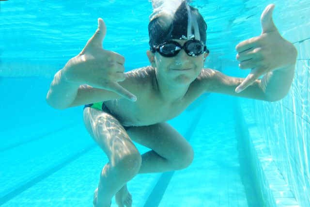 Initier son enfant aux activités aquatiques : À chaque âge son rythme